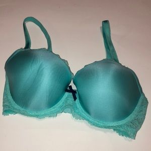 Victoria Secret dream angels lined demi size 32DD